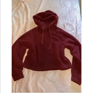 Cropped fuzzy sweatshirt